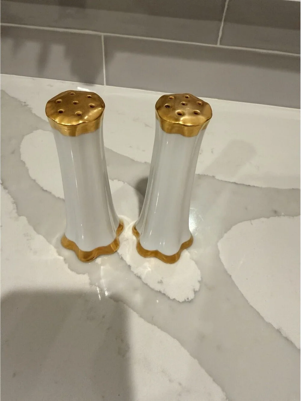 White fine porcelain w gold accents salt & pepper shakers 5
